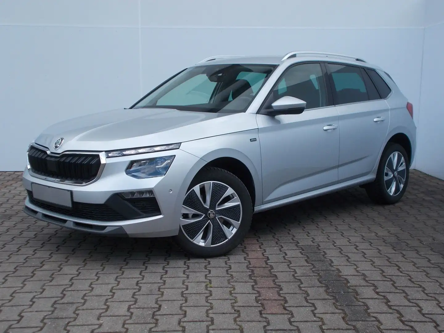 Skoda Kamiq Drive * DSG * ACC * LED * Navi * AHK uvm Silber - 2