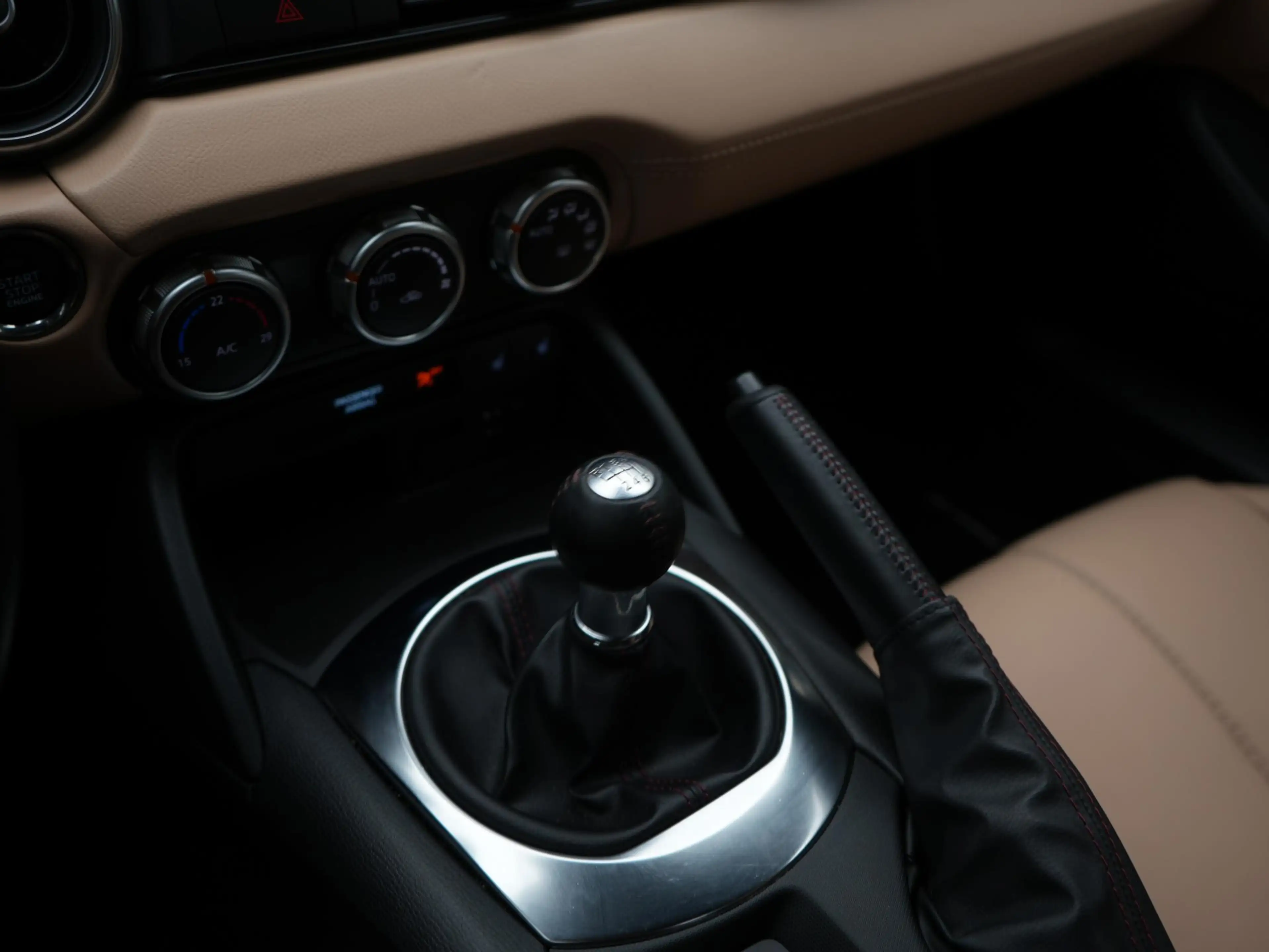 Mazda MX-5 Roadster 1.5 SkyActiv-G Chairo met Apple CarPlay : — photo 35