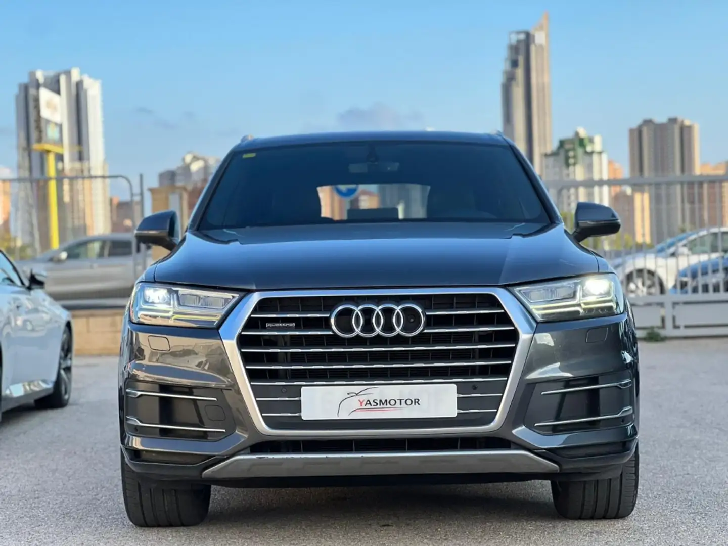 Audi Q7 3.0TDI sport quattro Tip. 200kW(9.75) Gris - 2
