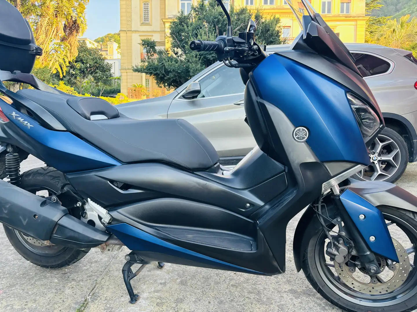 Yamaha X-Max 300 - 2
