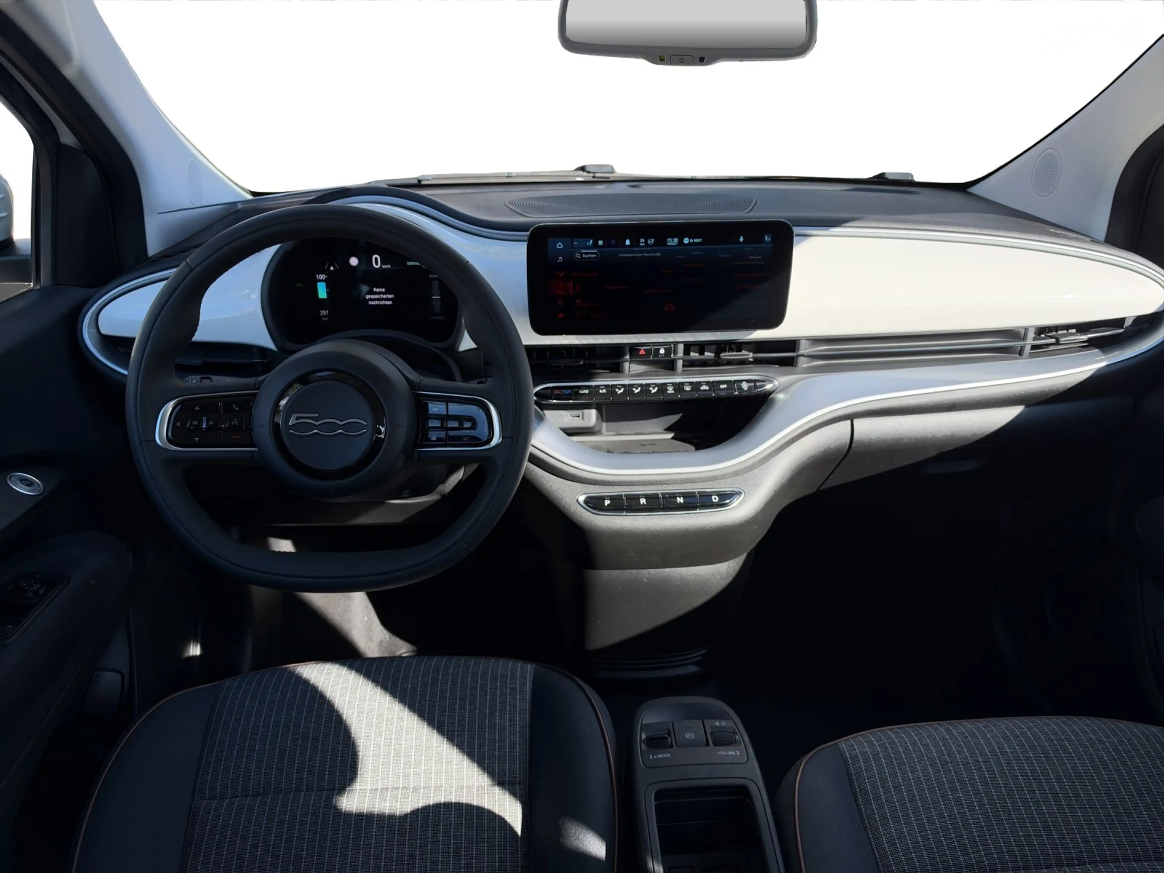 Fiat 500e 500 e Icon 42kWh Navi+RFK+LED+PDC+SHZ+LM+Carplay — photo 14