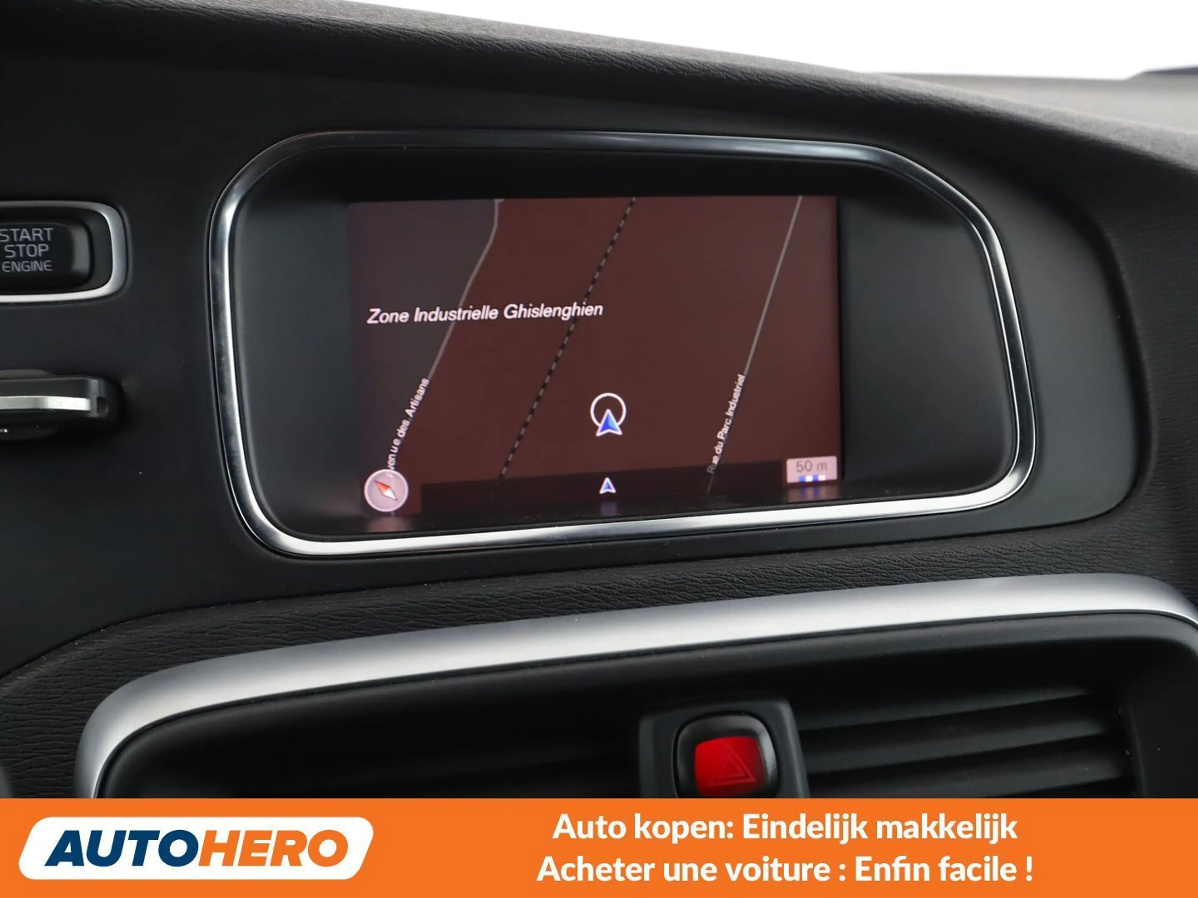 Volvo V40 2.0 T2 R-Design — photo 7