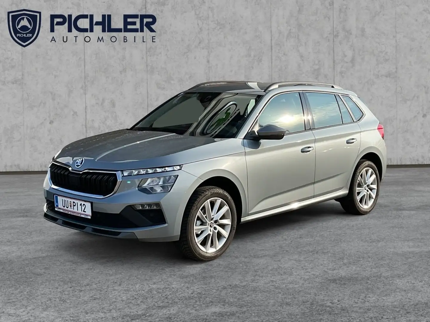 Skoda Kamiq Selection TSI DSG Silber - 1