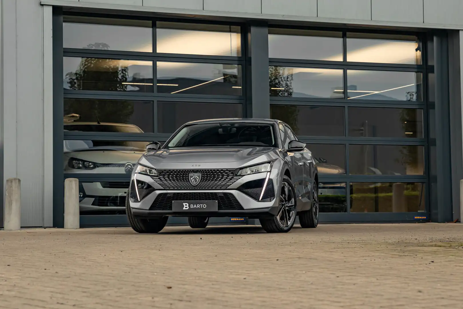 Peugeot 408 Automaat 130pk | 360° Camera | Dodehoekdet. | Z... Gris - 1