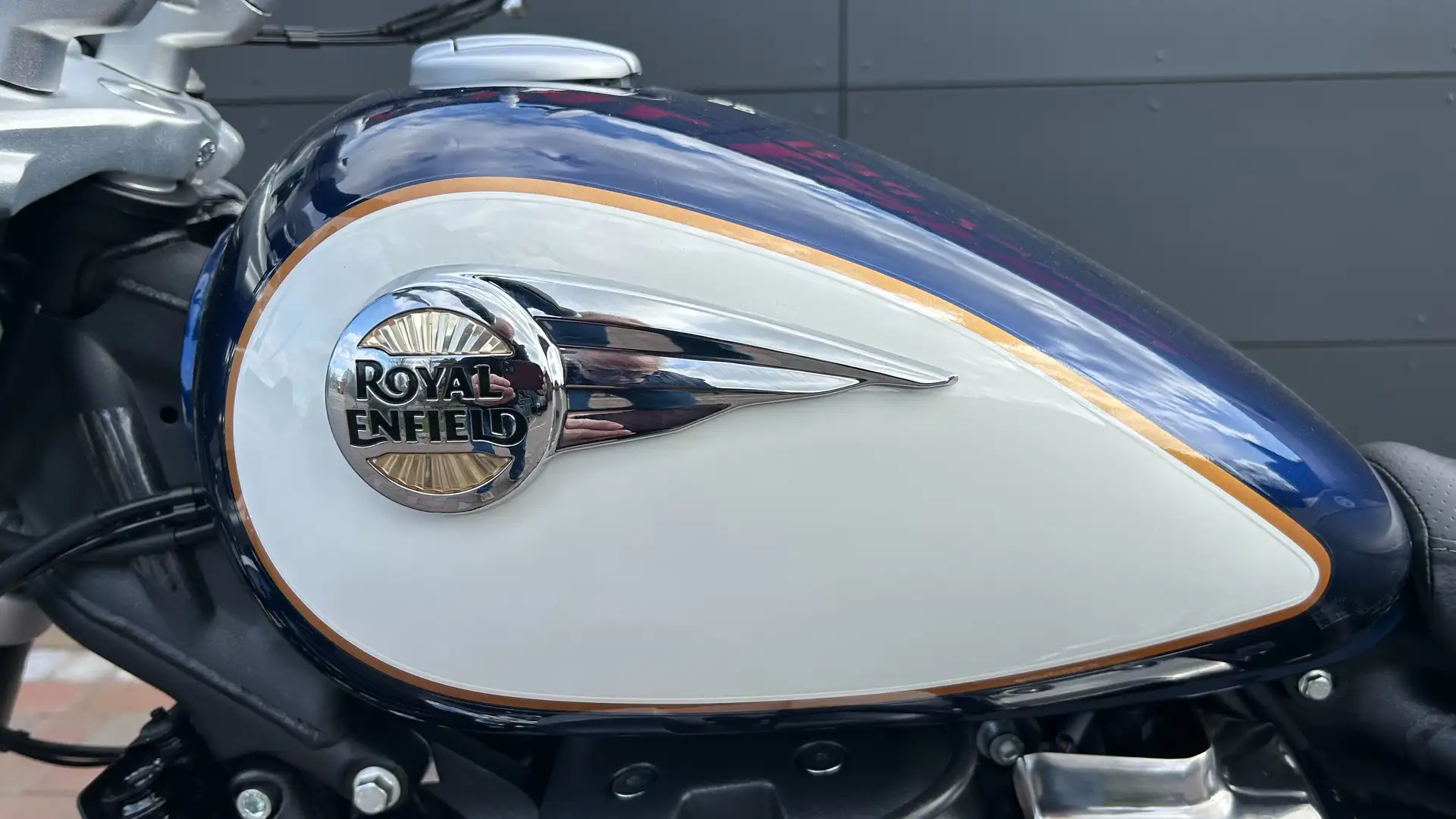 Royal Enfield Super Meteor 650 Celestial blue - sofort verfügbar Azul - 1