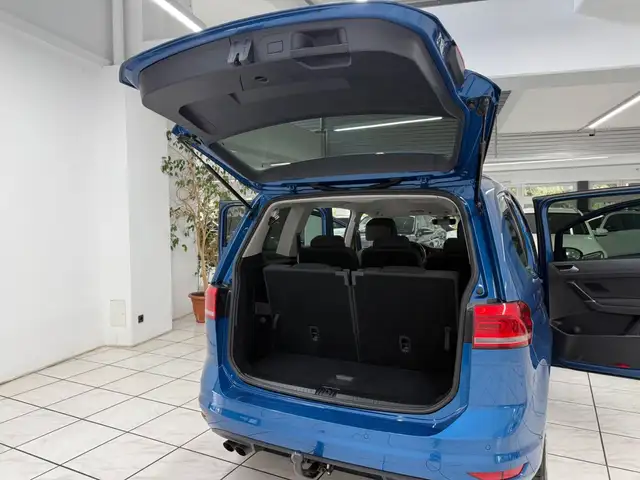 Volkswagen Touran view 10