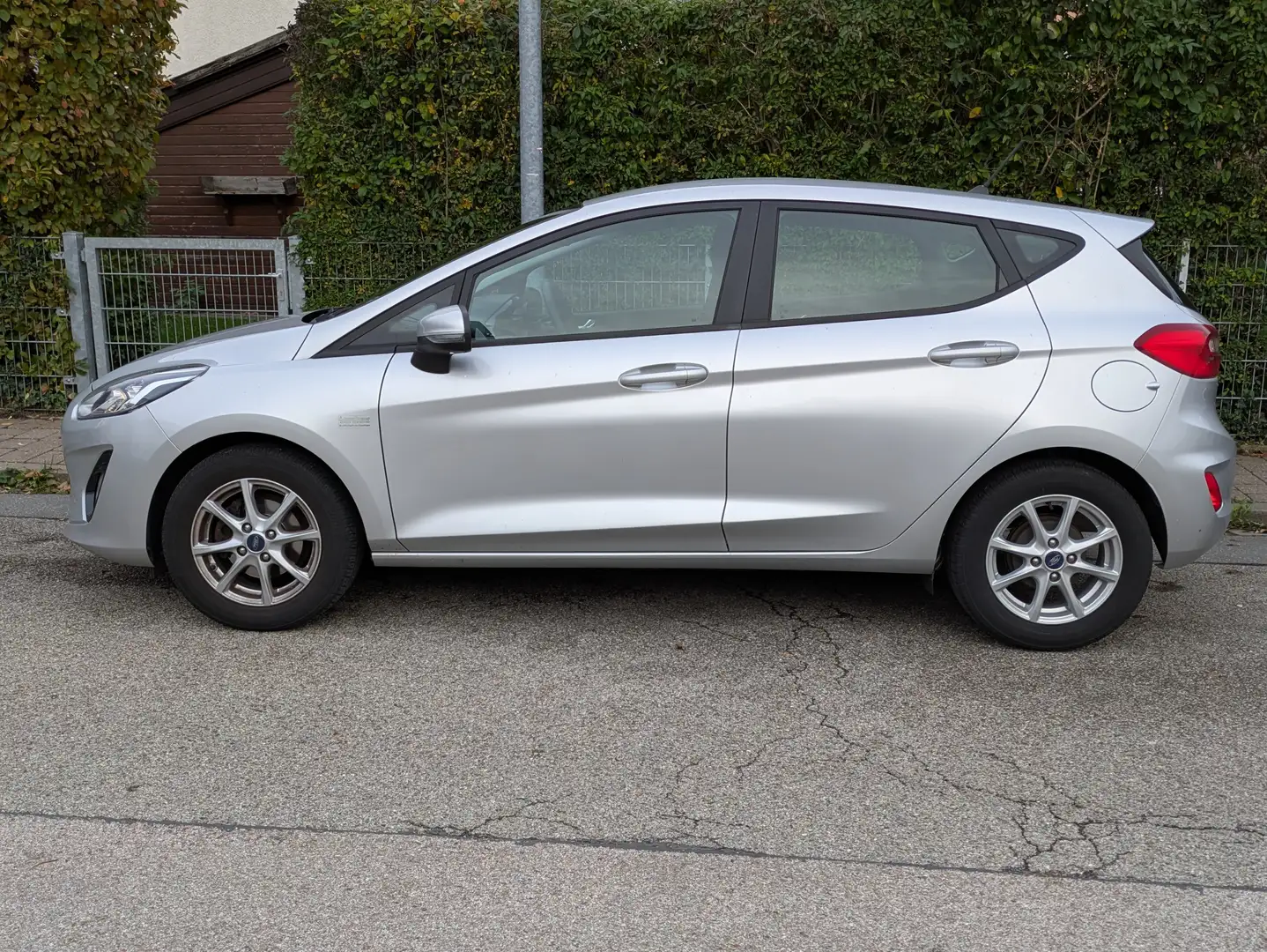 Ford Fiesta Fiesta 1.1 COOL Silber - 1