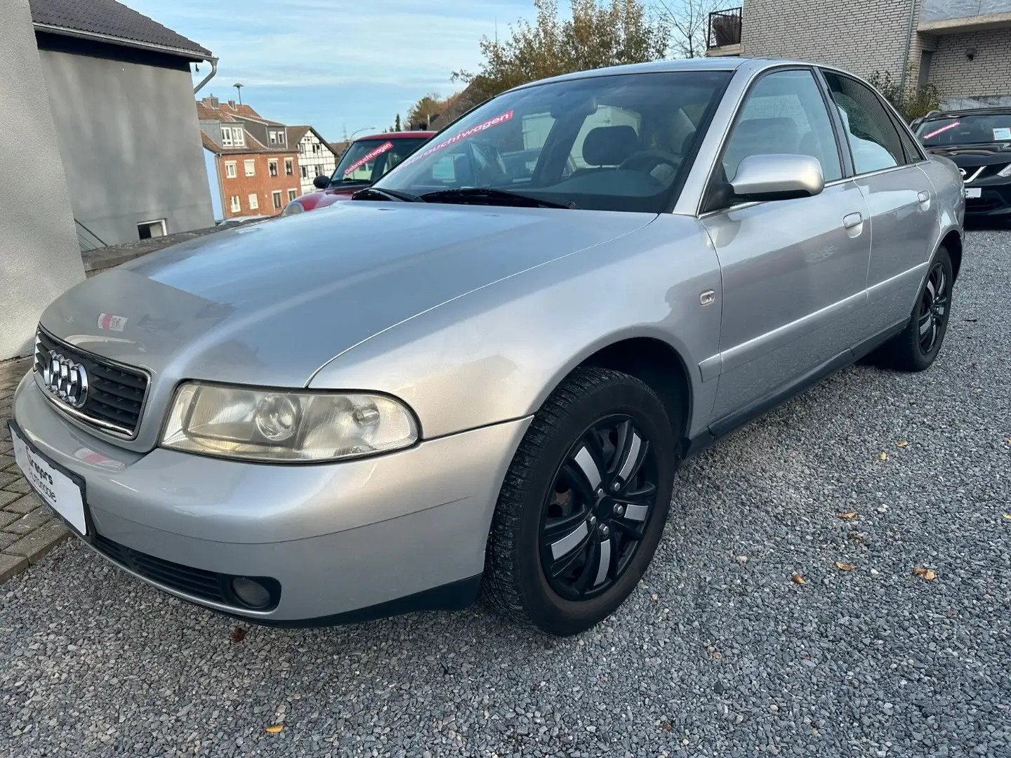 Audi A4 2.4 Silber - 2