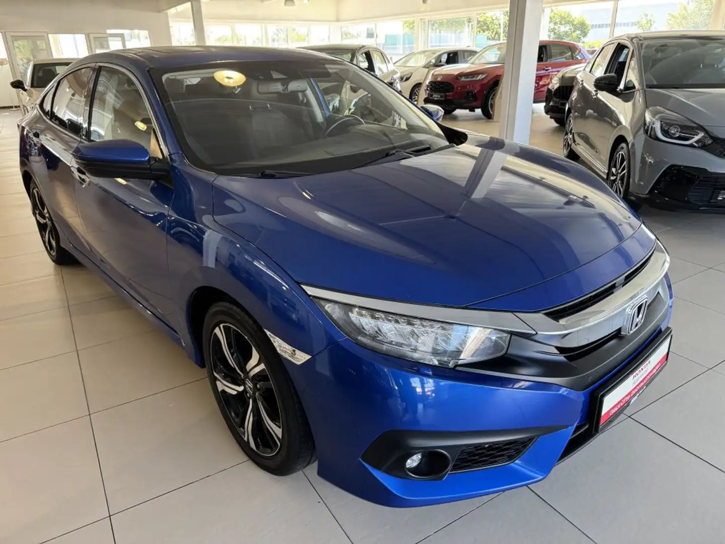 Honda Civic 1.5 i-VTEC Turbo Executive Blau - 1