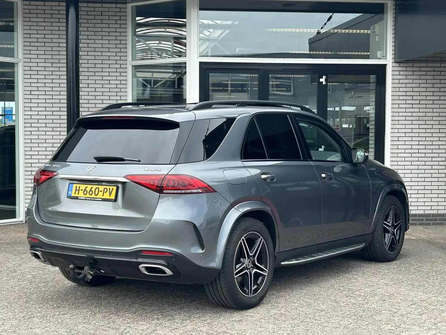 Mercedes-Benz GLE 300 d 4MATIC AMG | 7-Persoons | Luchtvering Grijs - 2