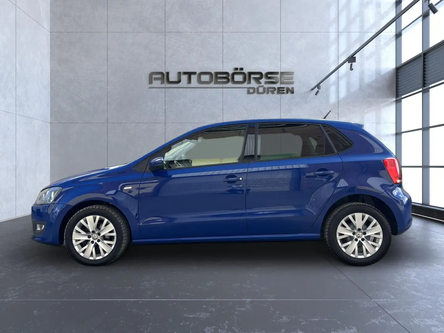 Volkswagen Polo V Life 1.2l /Service neu/HU(11/26) Blauw - 2