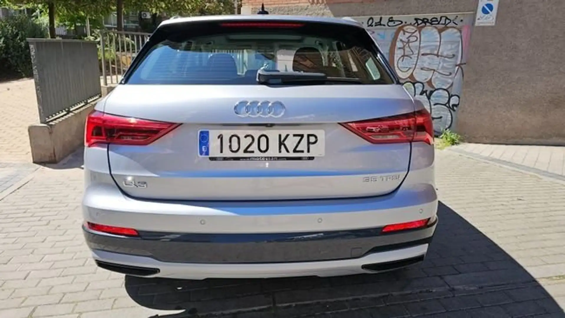Audi Q3 35 TFSI advanced Plateado - 2