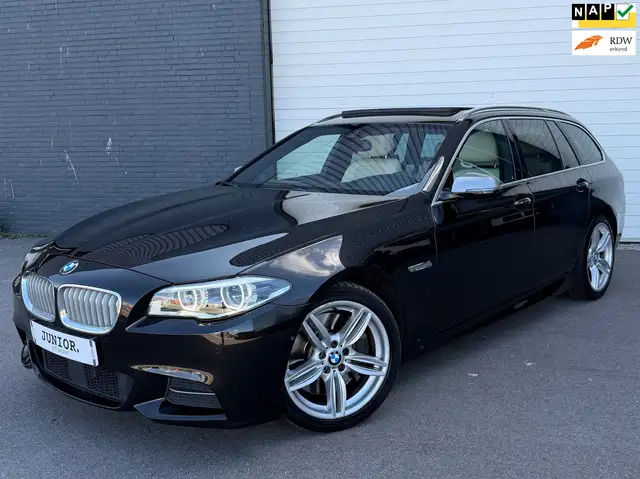 BMW M550 5-serie Touring M550xd INDIVIDUAL/PANO/LEDER/360/A