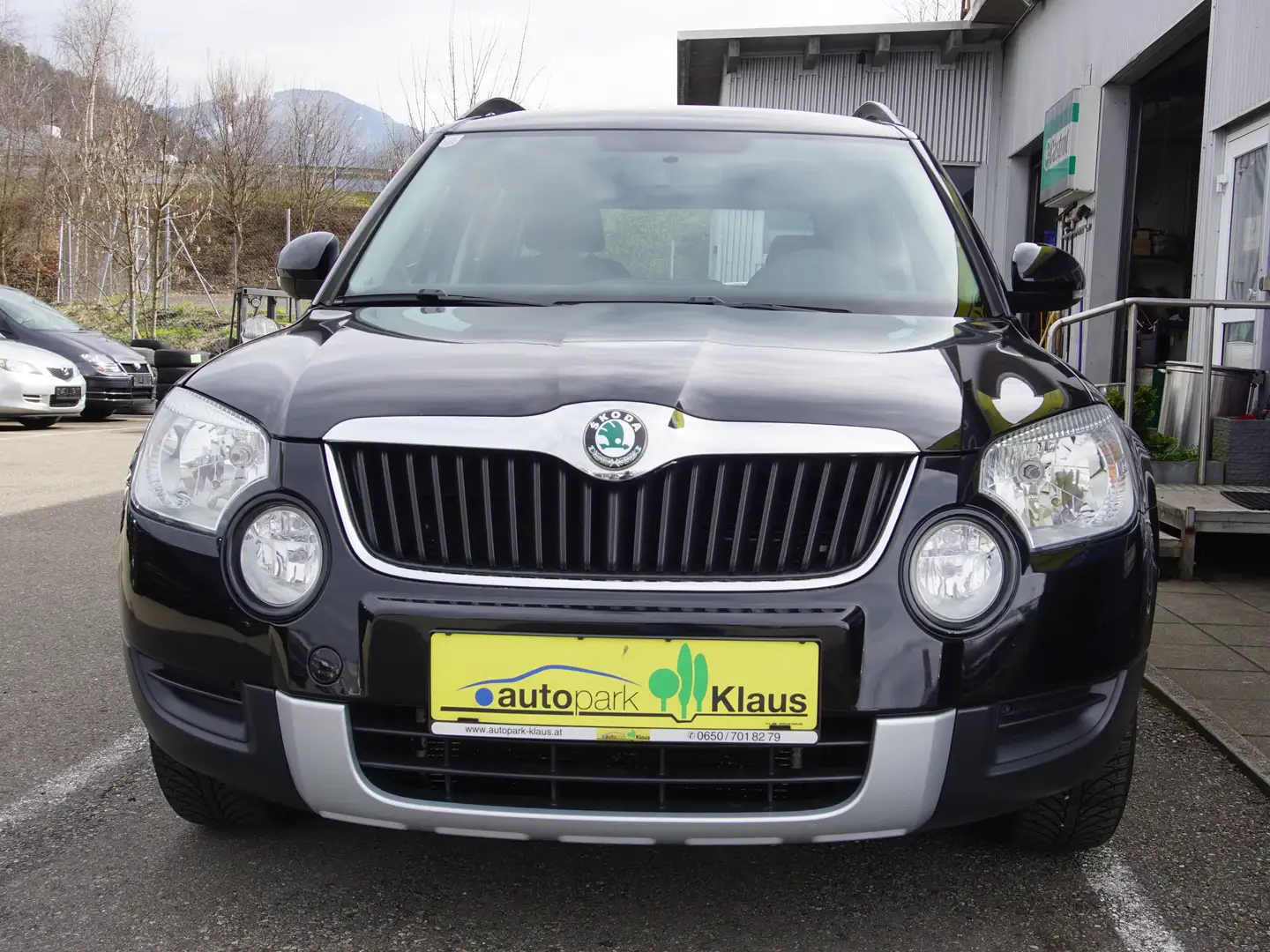 Skoda Yeti Ambition Schwarz - 2