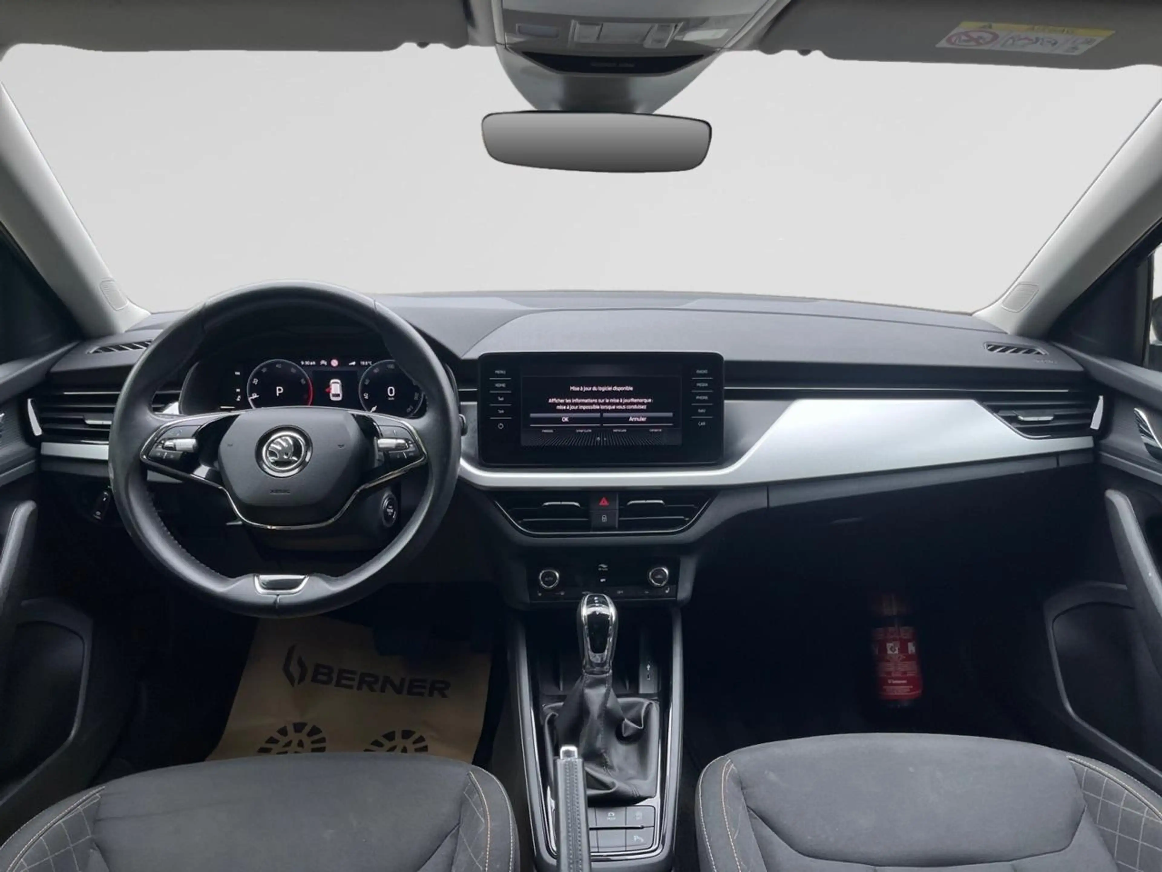 Skoda Scala 1.0 TSI Ambition DSG — photo 8