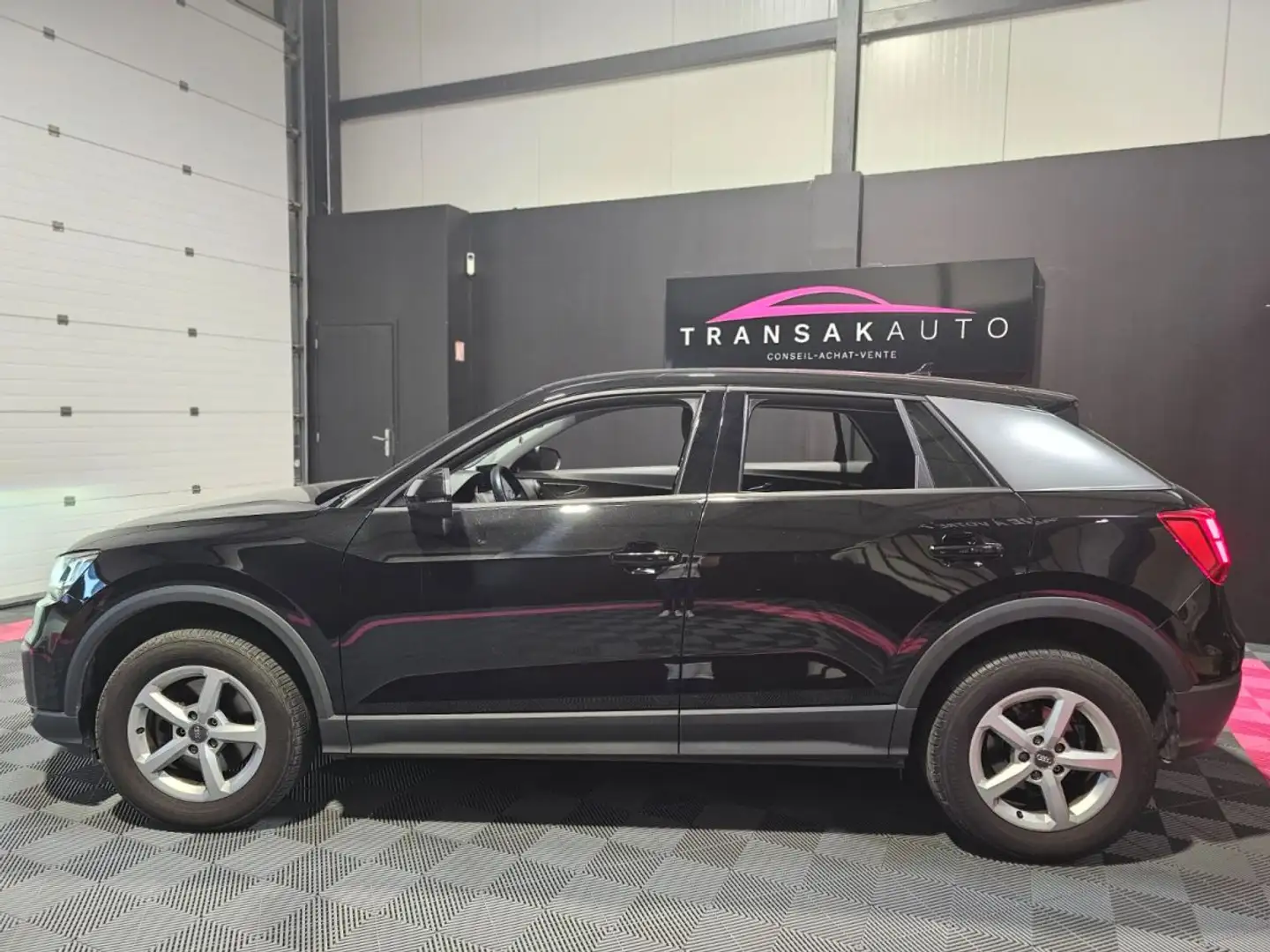 Audi Q2 BUSINESS 1.4 TFSI COD 150 ch S tronic 7 Business l Noir - 2
