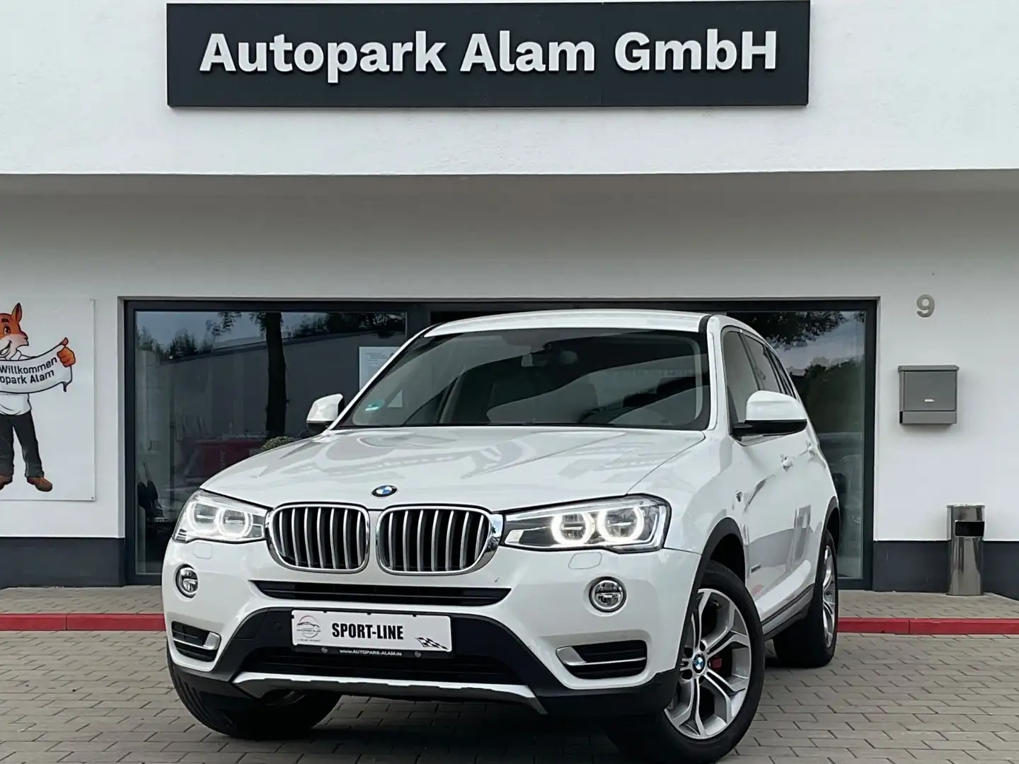 BMW X3 xDrive 20 d xLine LED Navi RFK Teilleder HiFi Weiß - 1