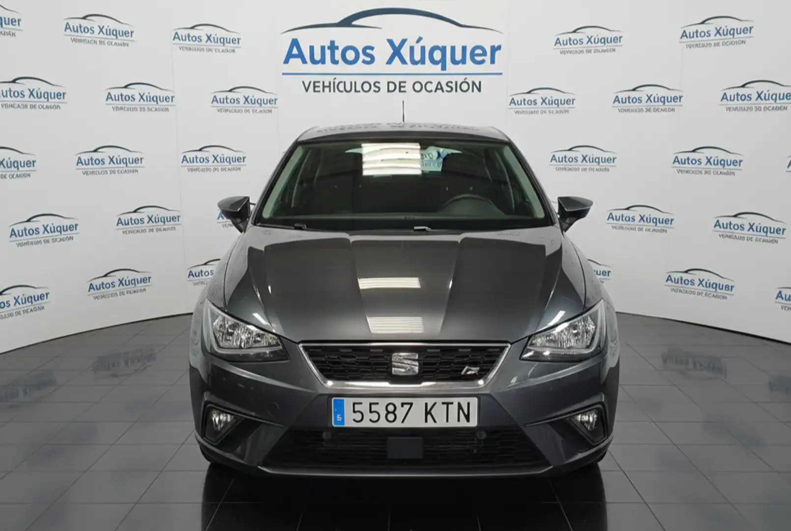 SEAT Ibiza Berlina Manual de 5 Puertas Gris - 1