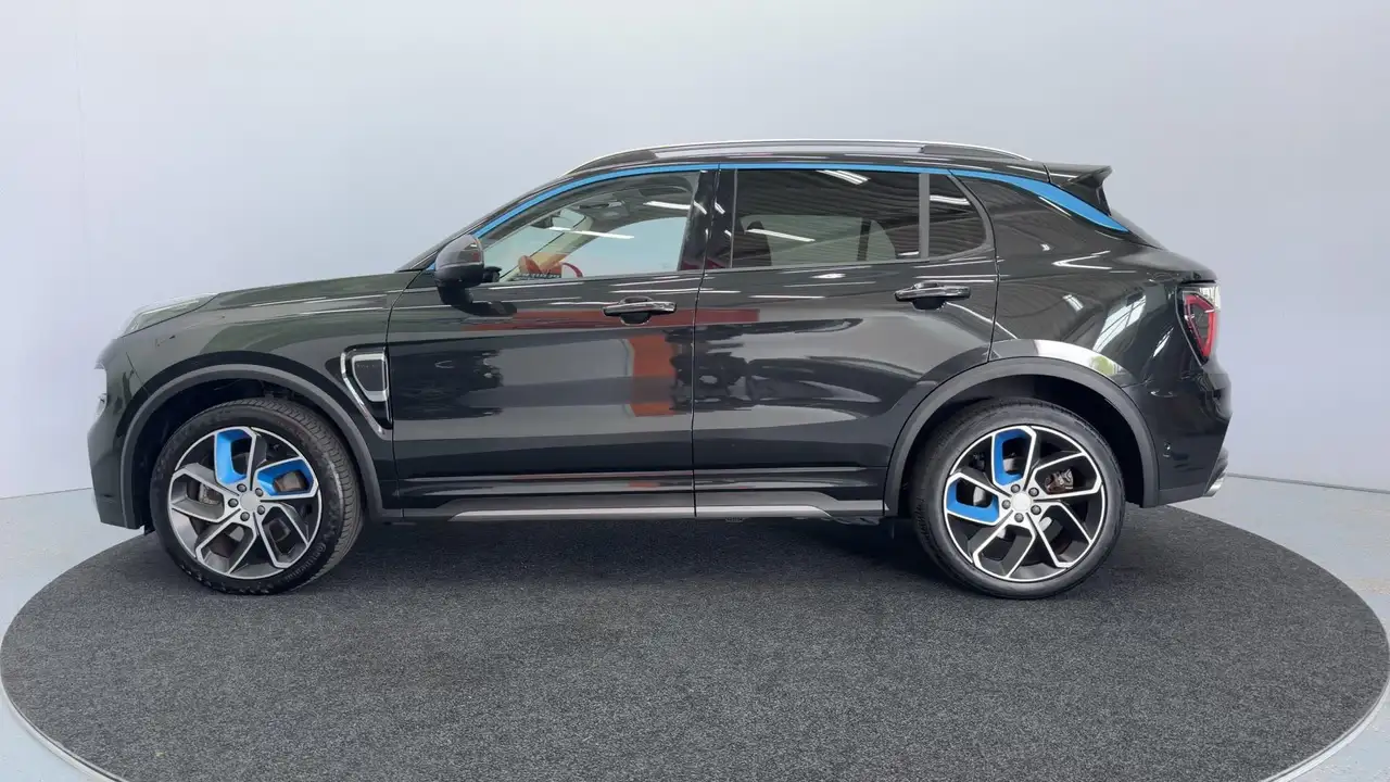 Lynk & Co 01 1.5 MY22 - Een zwarte belofte op vier wielen! 9