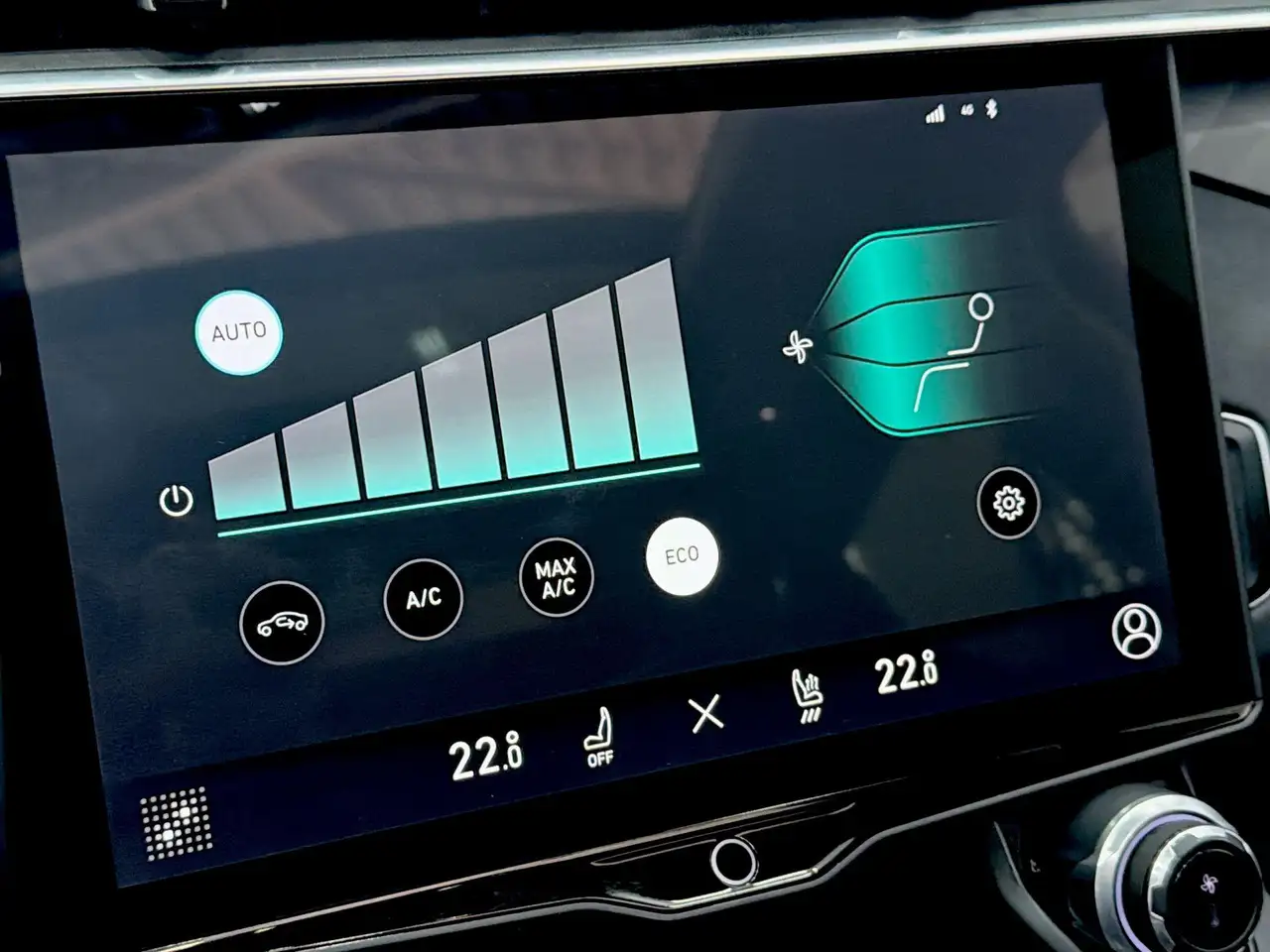 Lynk & Co 01 1.5 MY22 - Een zwarte belofte op vier wielen! 41