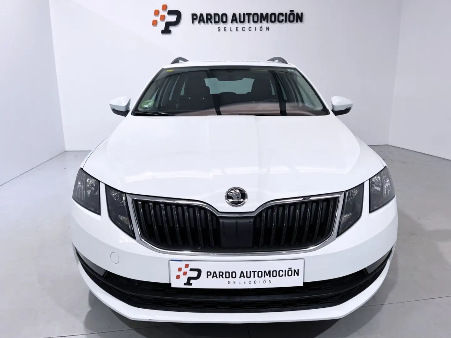 Skoda Octavia Combi 2.0TDI CR Like Blanco - 2