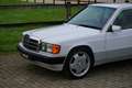 Mercedes-Benz 190 2.6 E 36.596 km |Nieuwstaat |2.6L 6-cilinder | Ele Wit - thumbnail 33