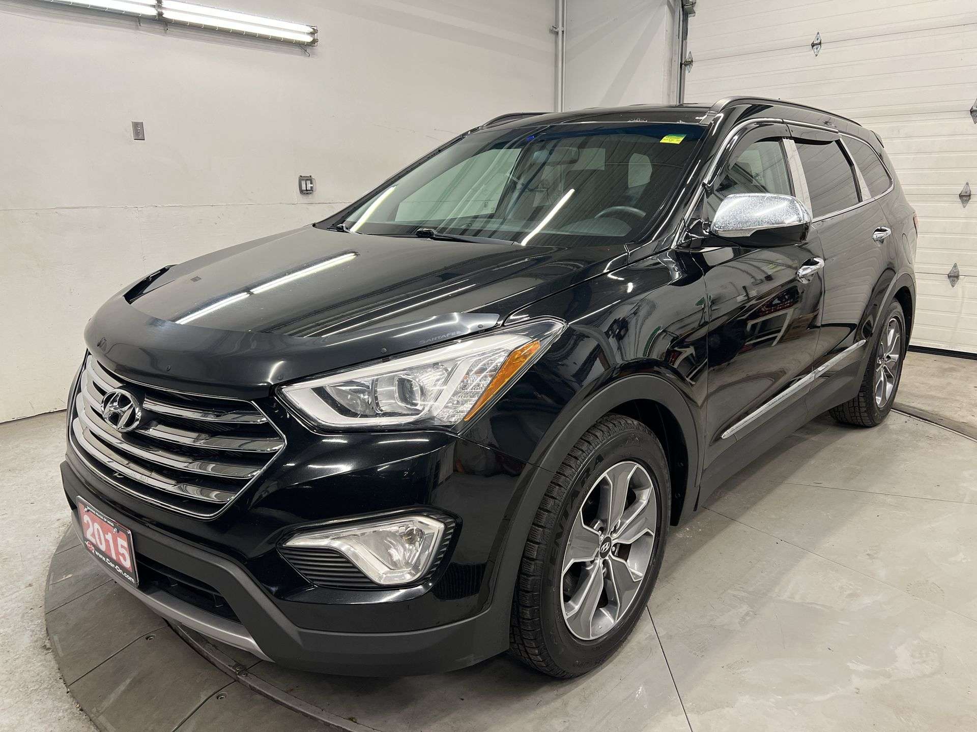 Black 2015 Hyundai Santa Fe XL SUV / Crossover  Automatic