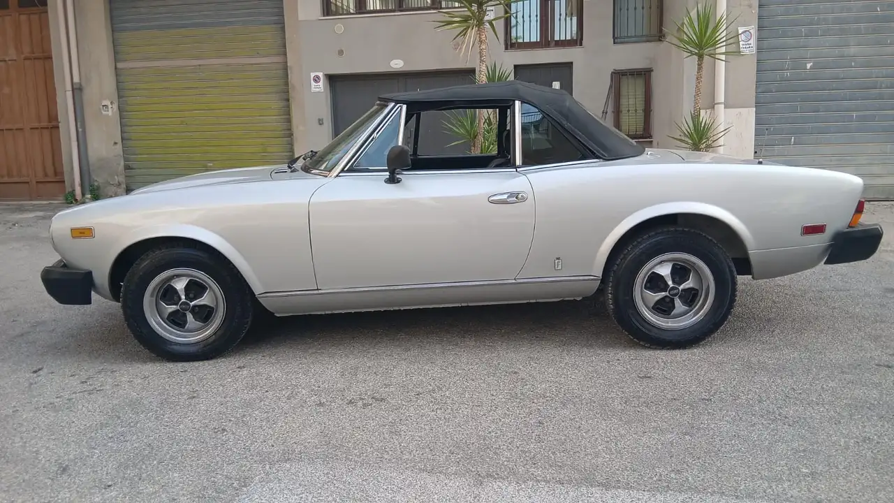Fiat 124 Spider, foto 5