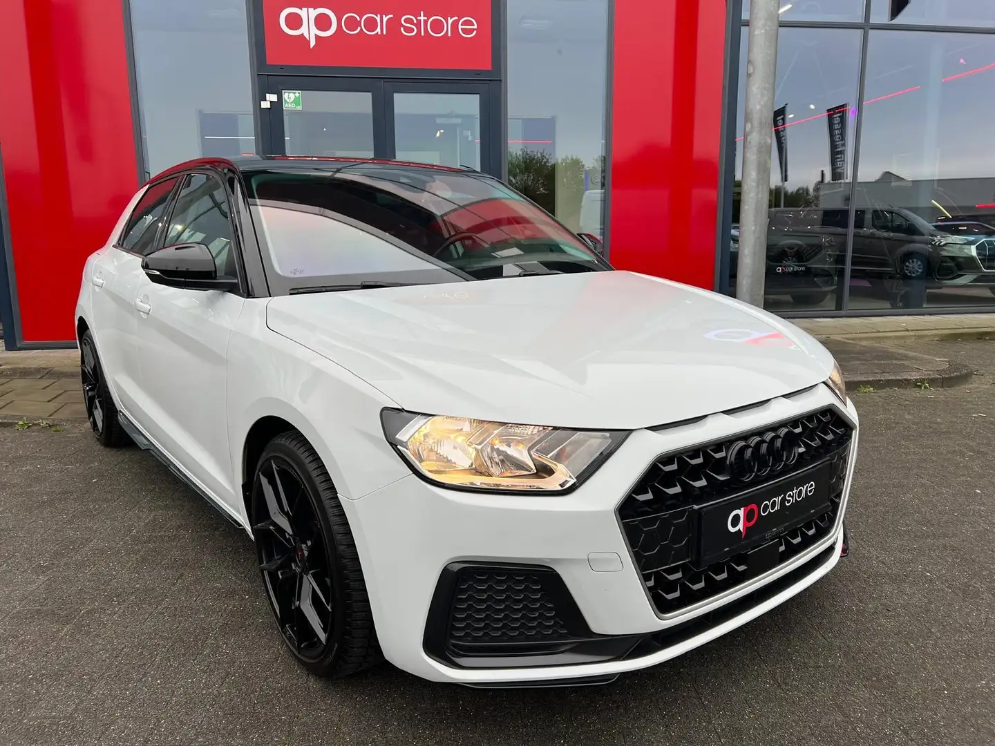 Audi A1 Sportback 25 TFSI S-Line Wit - 2