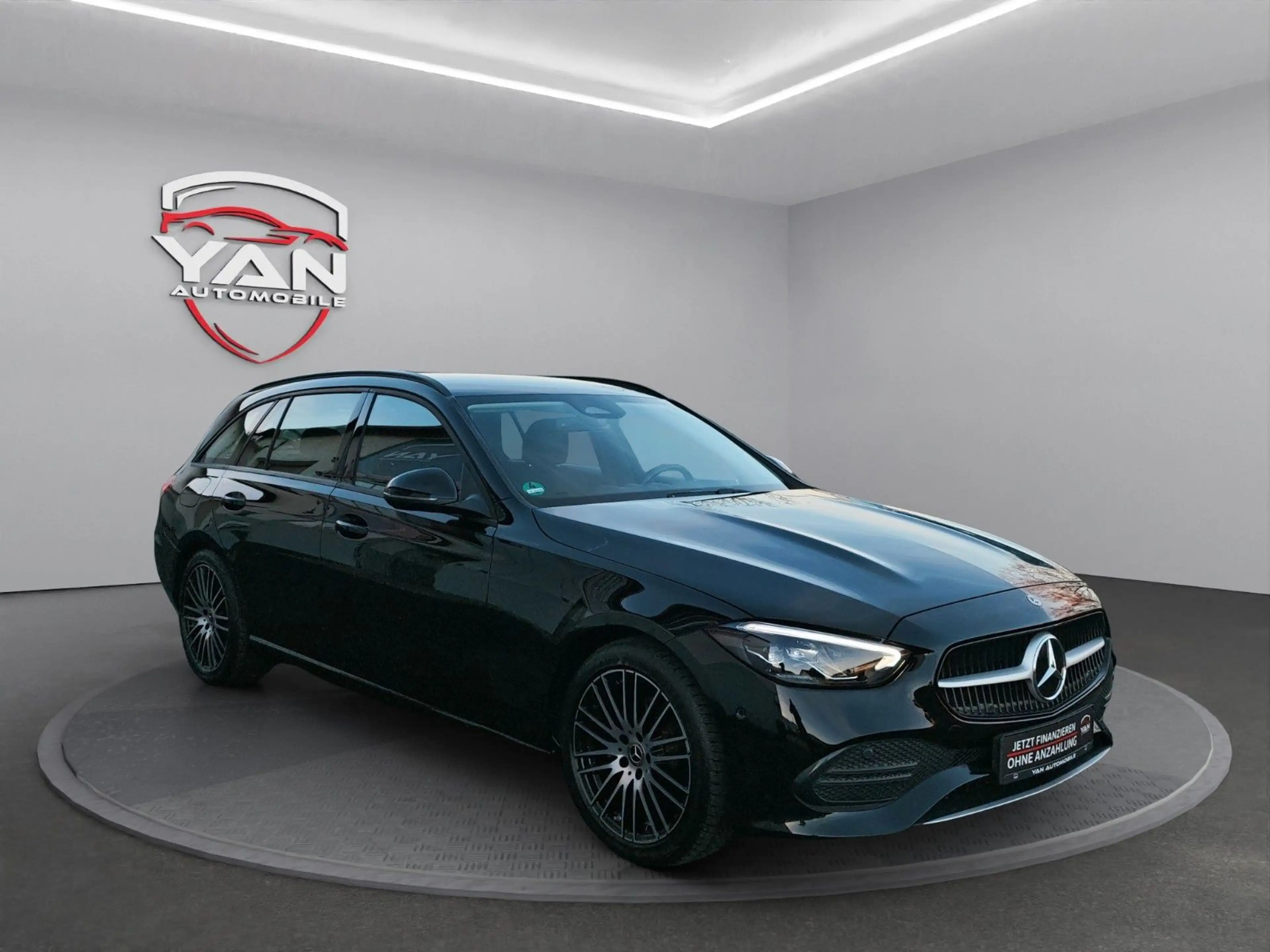 Mercedes-Benz C 180 T-Modell Automatik LED Kamera Navi — photo 3