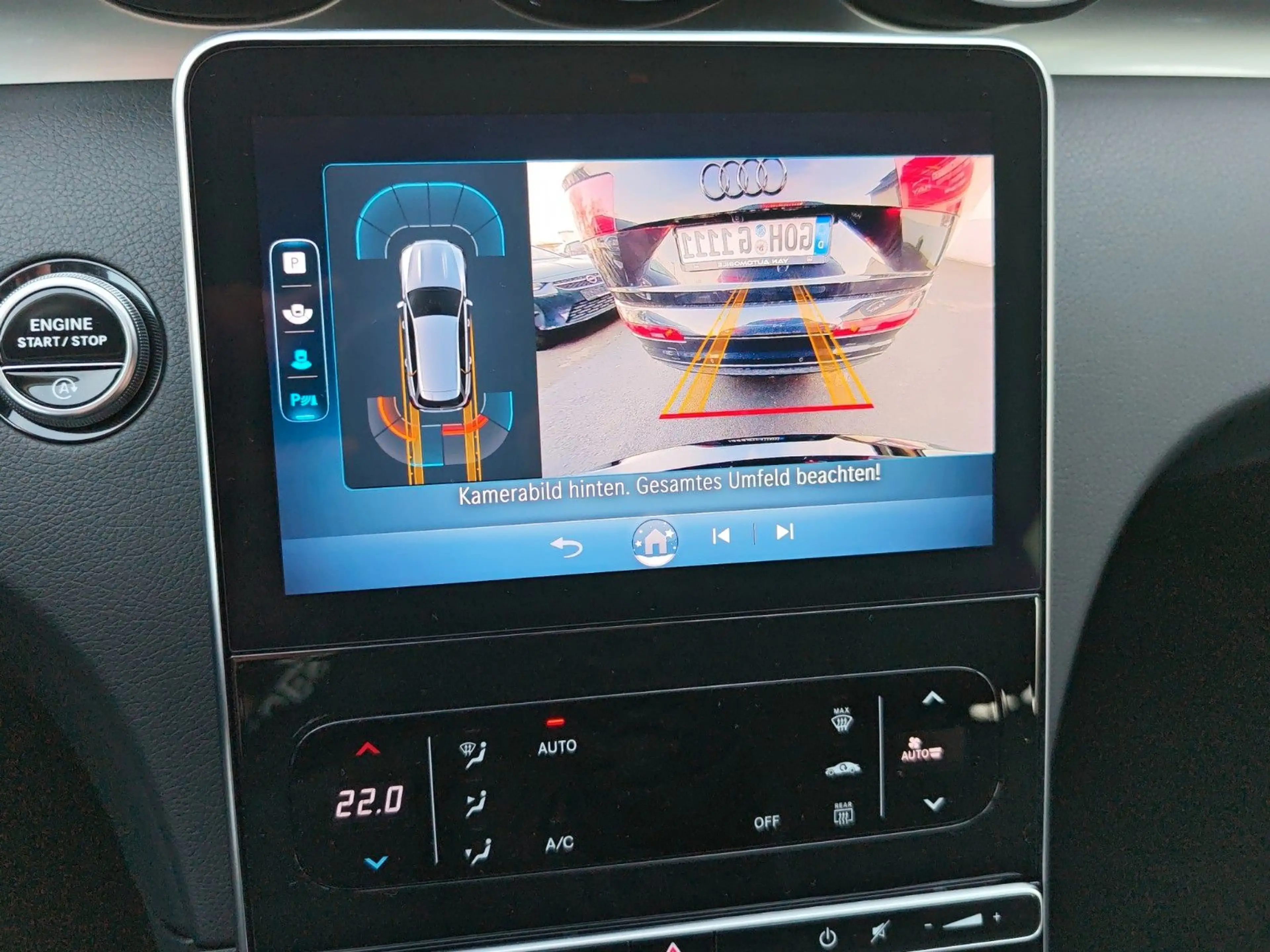 Mercedes-Benz C 180 T-Modell Automatik LED Kamera Navi — photo 12