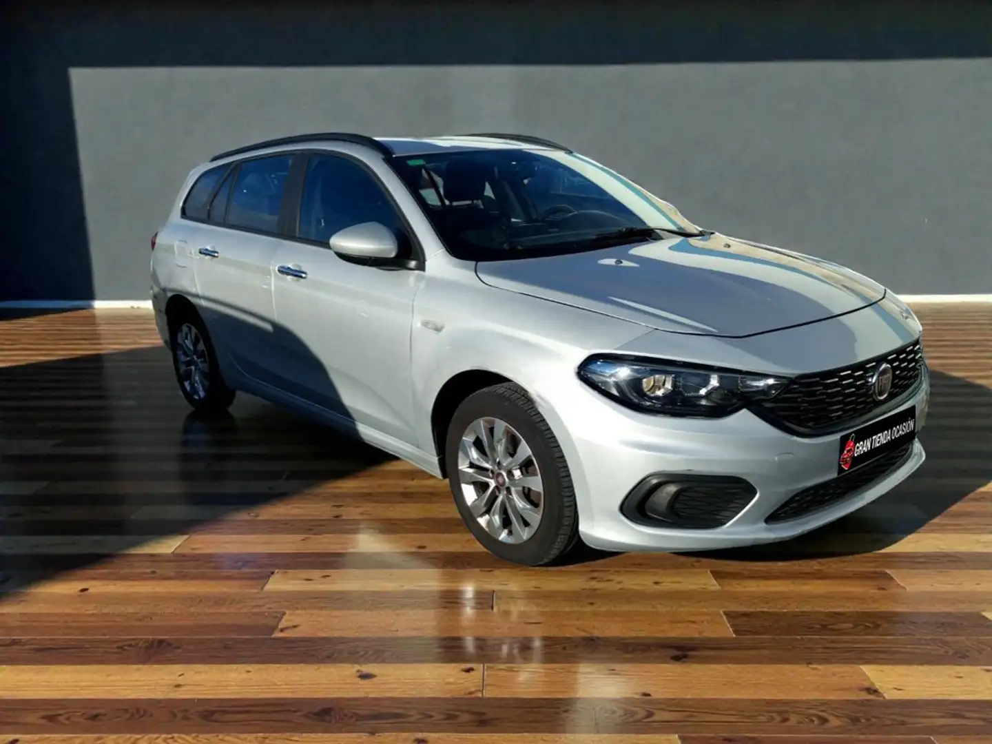 Fiat Tipo SW 1.3 Multijet II Mirror Grau - 2