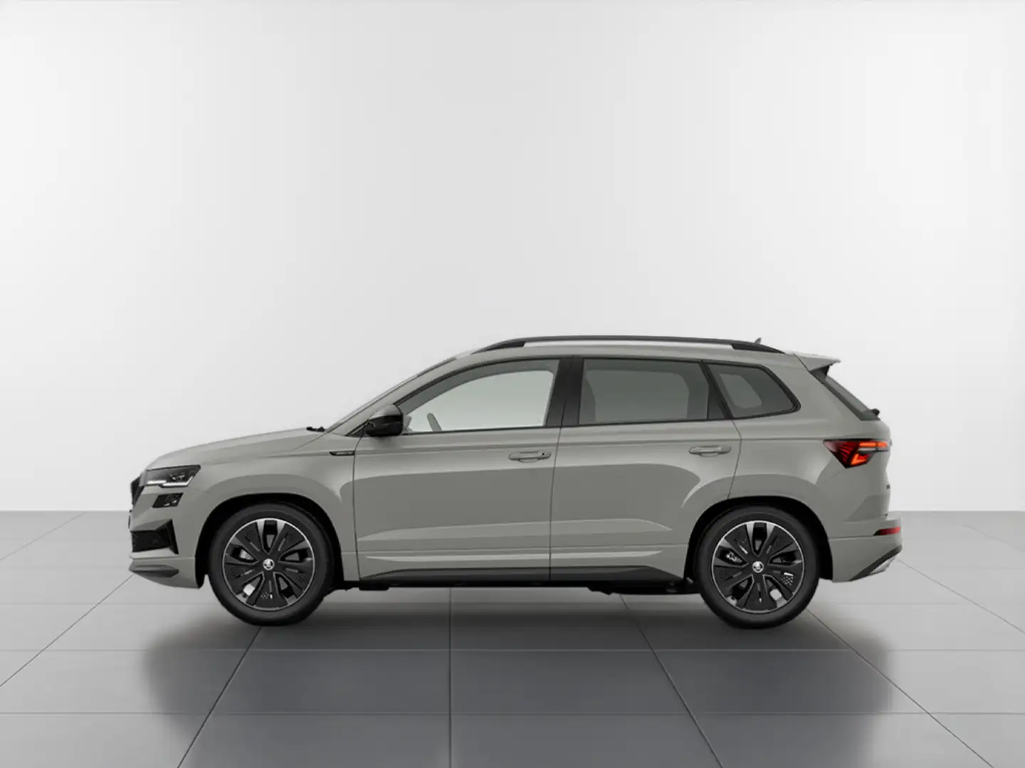 Skoda Karoq 1.5 TSI Sportline ACT DSG 110KW Gris - 2