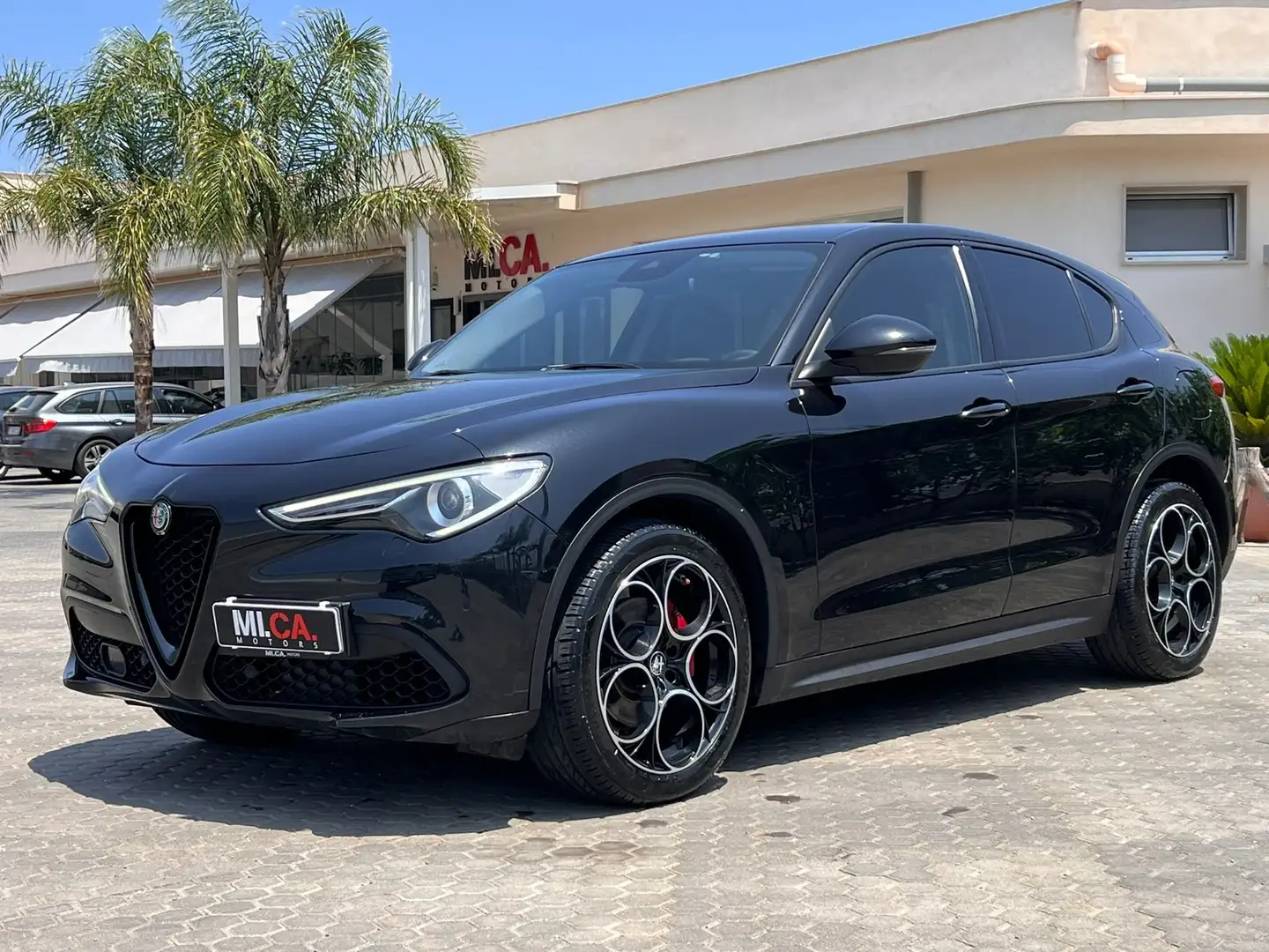 Alfa Romeo Stelvio 2.2 t Sport Tech rwd 160cv auto Noir - 1
