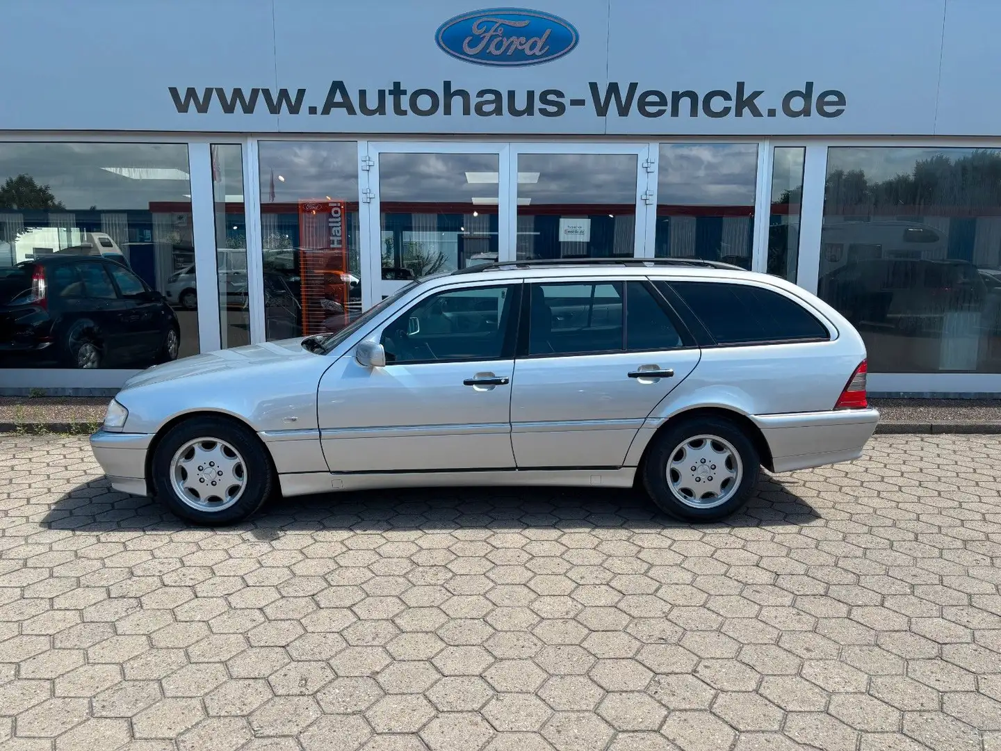 Mercedes-Benz C 240 T*2.HAND*KLIMA*AUTOMATIK*el.SD*AHK*HU NEU Silver - 1