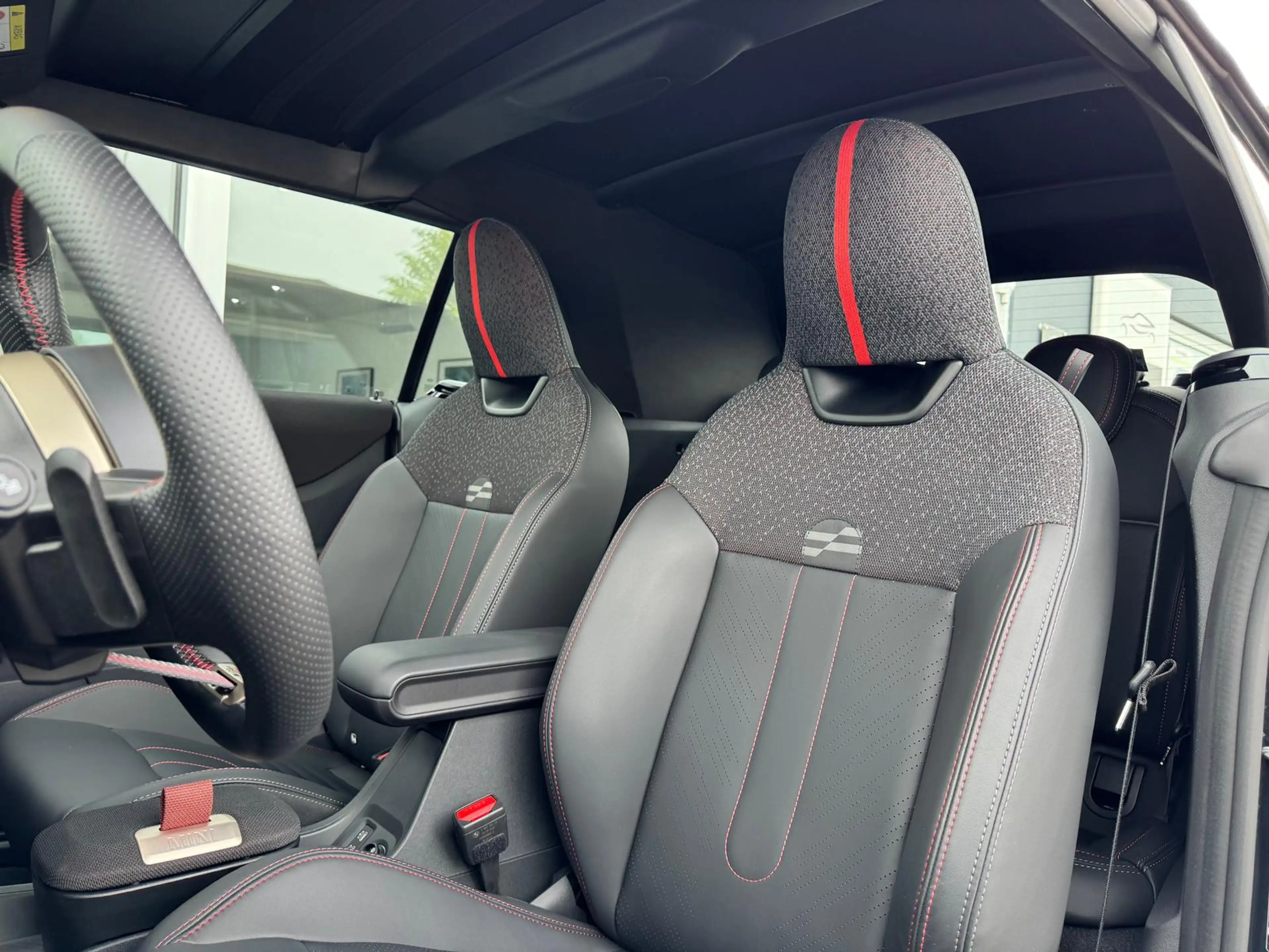 MINI Cooper S Cabrio JCW*NAVI*360°KAMERA*HUD*H&K* — photo 10