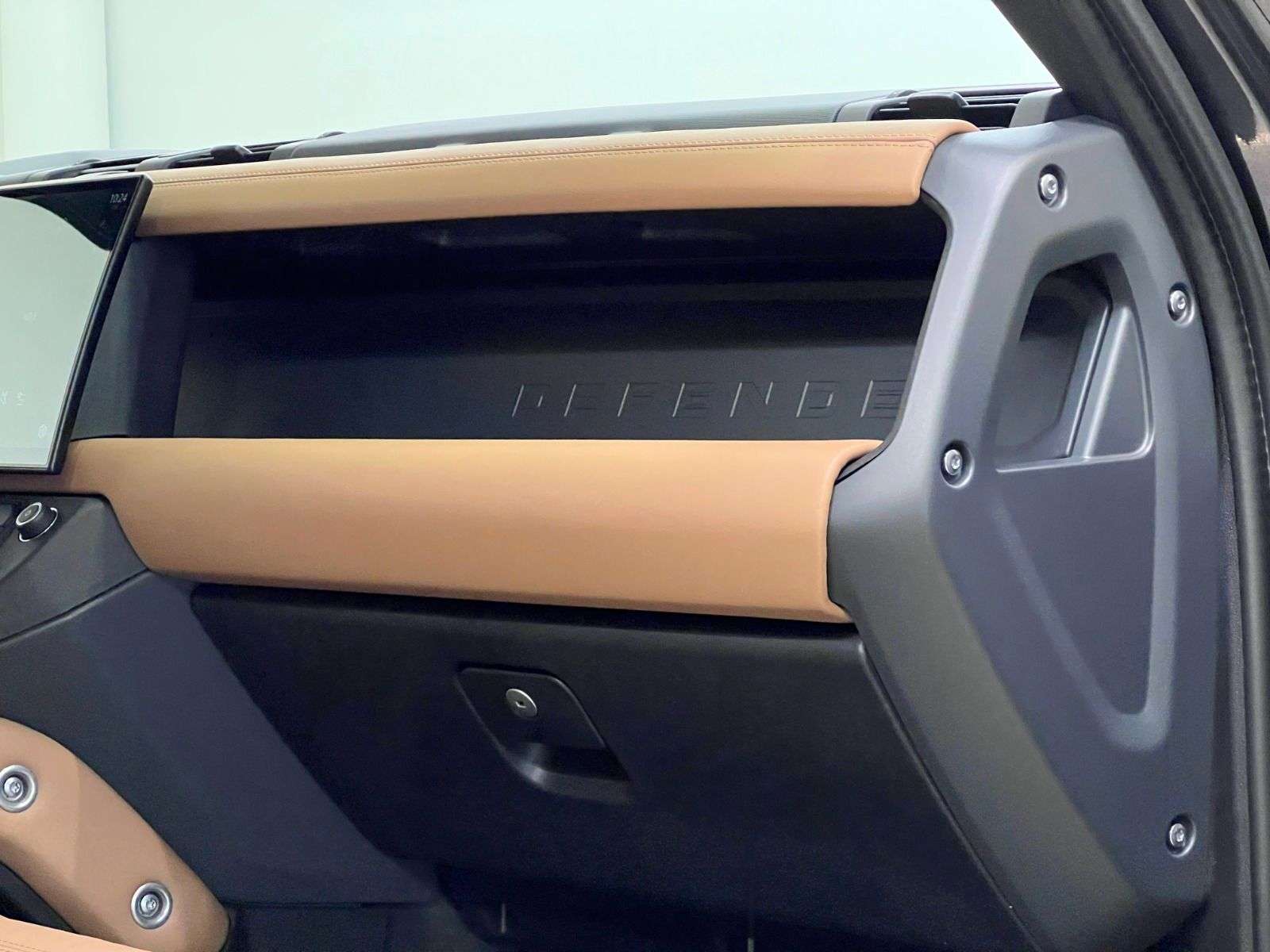 2026 Land Rover Defender 110 P400 X-DYNAMIC SE thumb 35