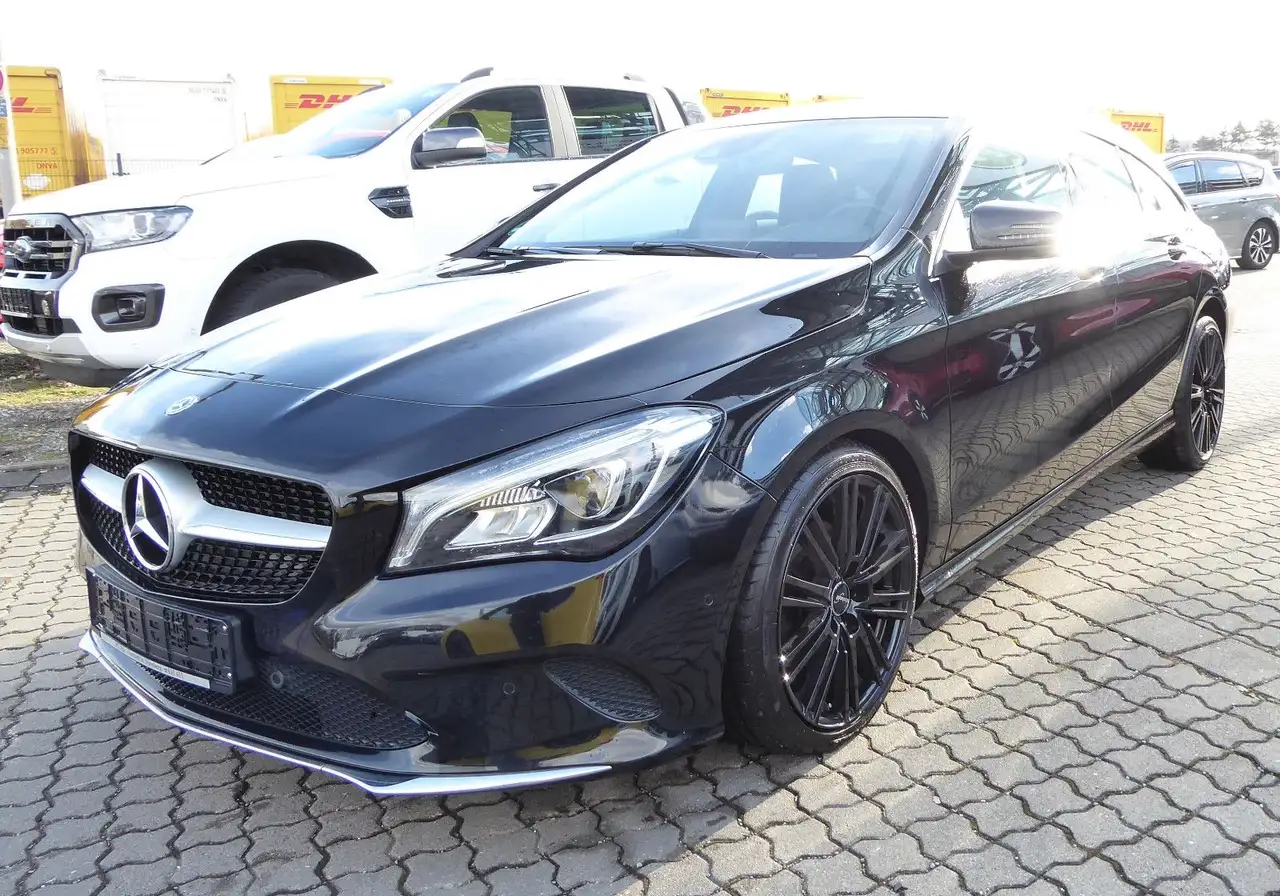 Mercedes-Benz CLA 200