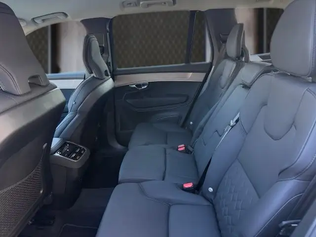 Volvo XC90 Plus, B5 AWD Mild Hybrid, Benzin, Bright, 7 Sitze Ansicht 9