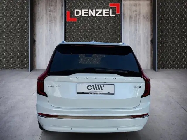 Volvo XC90 Plus, B5 AWD Mild Hybrid, Benzin, Bright, 7 Sitze Ansicht 11