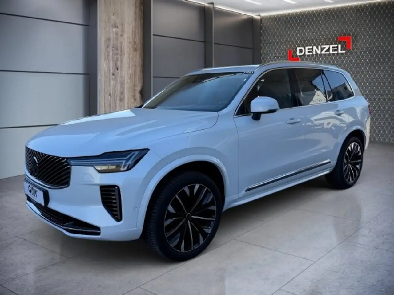 Volvo XC90 Plus, B5 AWD Mild Hybrid, Benzin, Bright, 7 Sitze