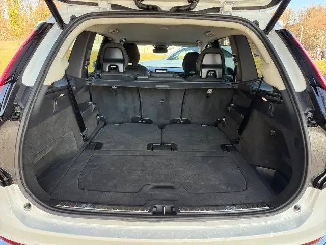 Volvo XC90 Plus, B5 AWD Mild Hybrid, Benzin, Bright, 7 Sitze Ansicht 10