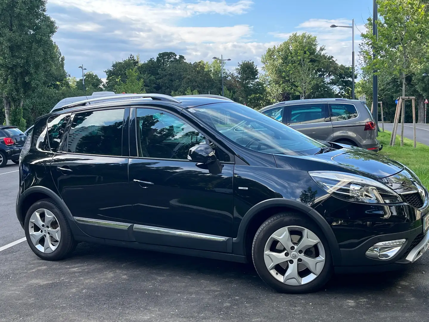 Renault Scenic Scénic Energy dCi 110 Bose Edition Bose Edition Schwarz - 1