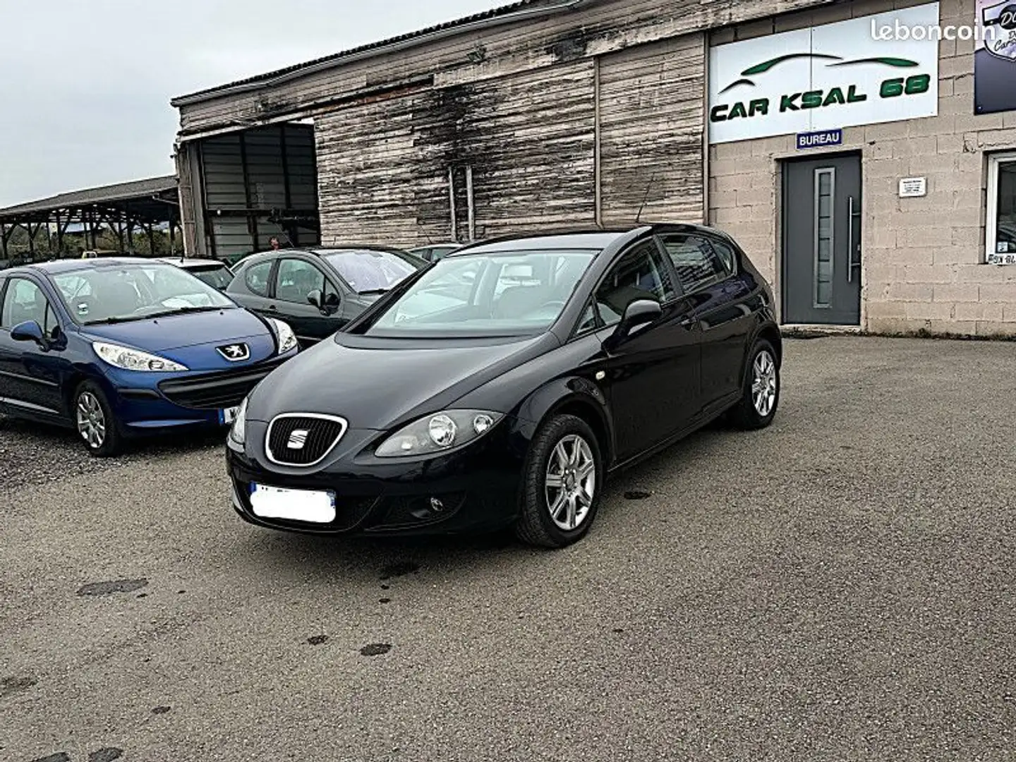 SEAT Leon 1.6 PACK STYLE Noir - 1