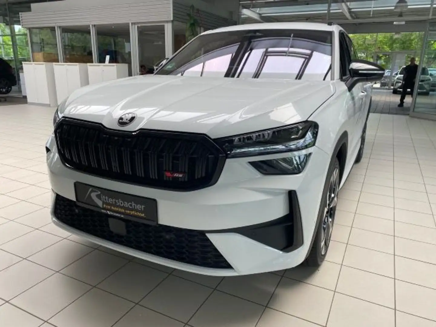 Skoda Kodiaq RS 2,0 TSI 195 kW 7-Gang-DSG 4x4 Verfügba Weiß - 2