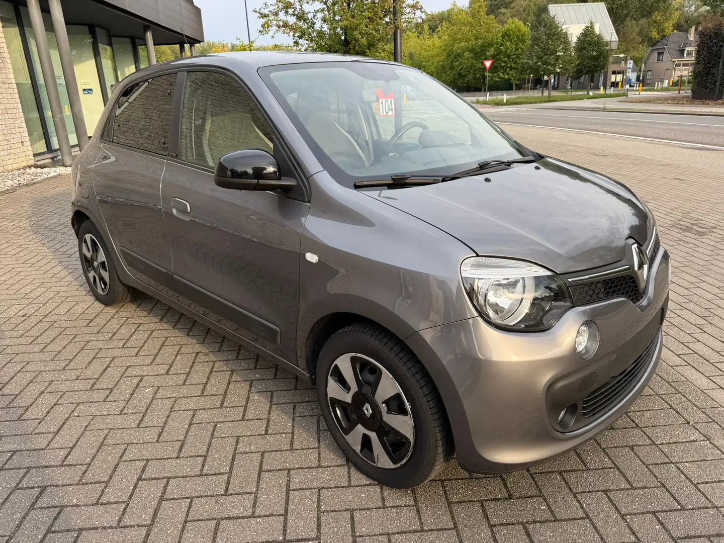 Renault Twingo Twingo 1.0i SCe Limited EDC GARANTIE 1 AN/JAAR Gris - 2