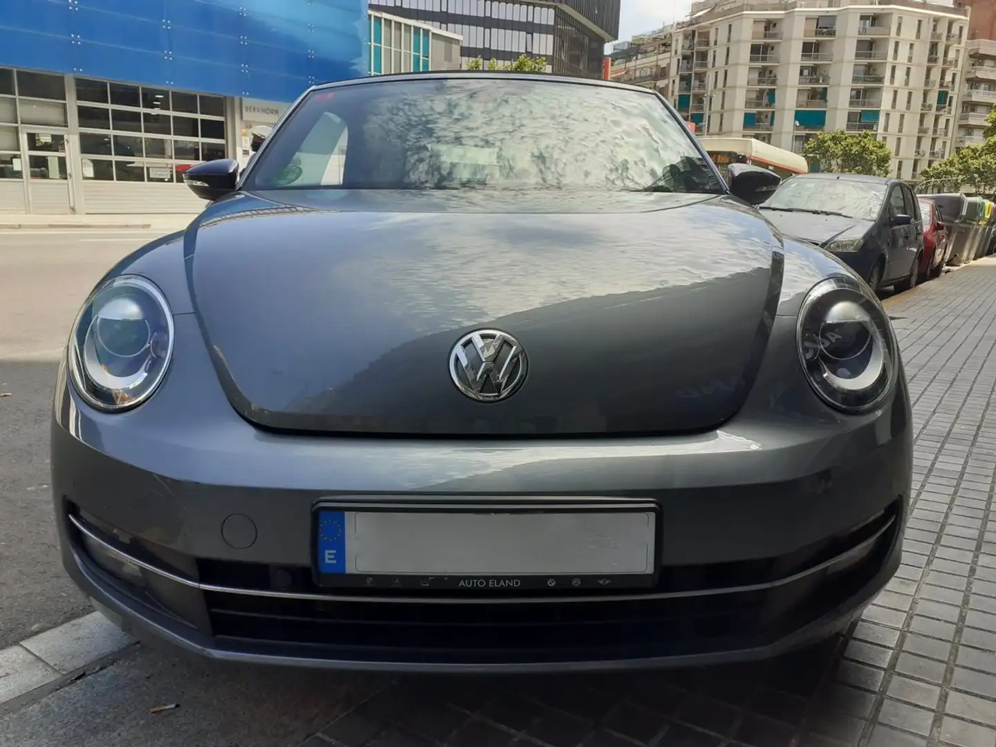 Volkswagen Beetle Cabrio 2.0 TSI R-Line DSG 162kW Gris - 2