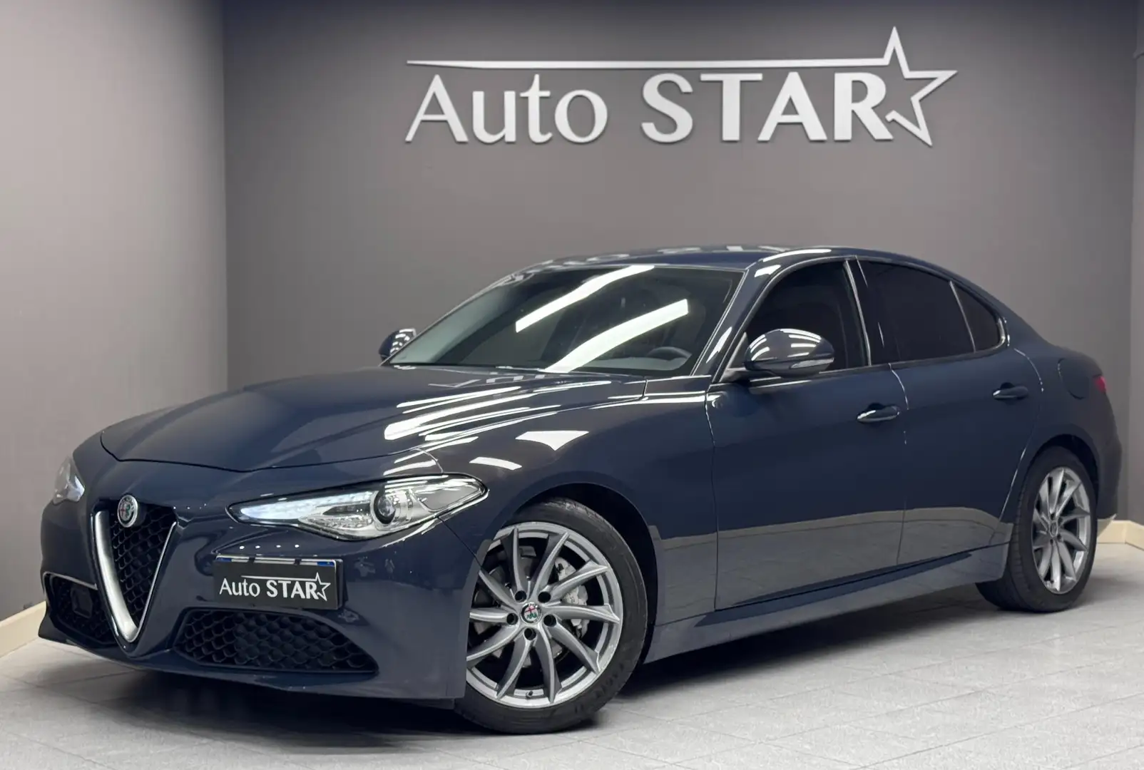 Alfa Romeo Giulia Giulia 2016 2.2 t Super 180cv Grigio - 1