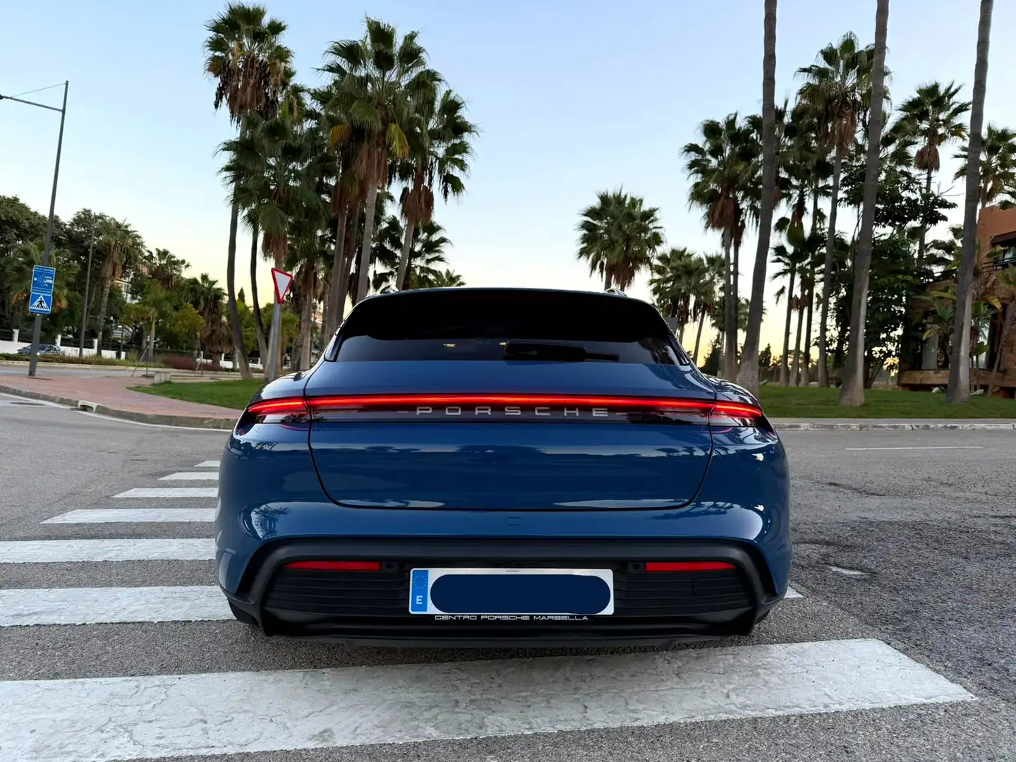 Porsche Taycan 4S Sport Turismo Performance Plus Azul - 2