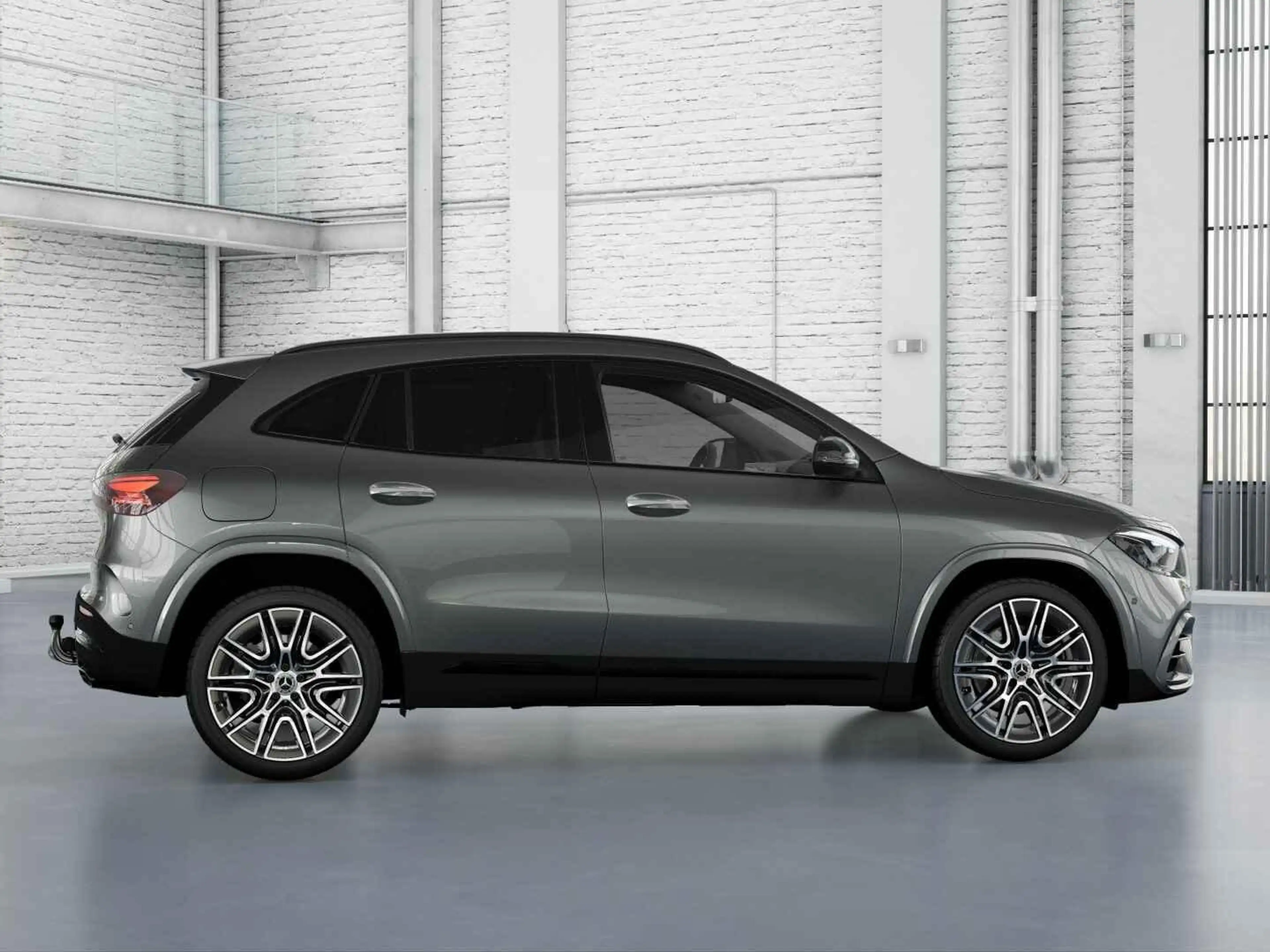 Mercedes-Benz GLA 250 e 140 Years Edition — photo 7